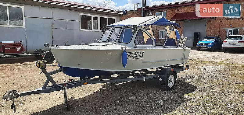 Катер Прогресс 2М 1979 в Полтаві