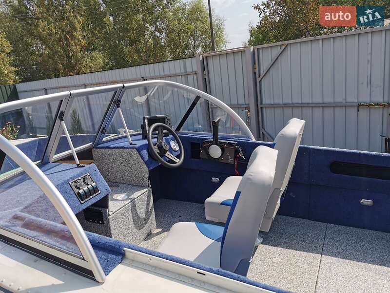 Катер Прогресс 2М 1979 в Полтаві