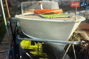Човен Прогресс 2М 1985 в Дніпрі