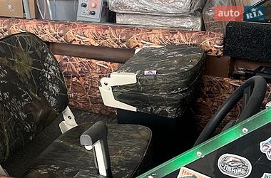 Катер Прогресс 2М 2000 в Киеве