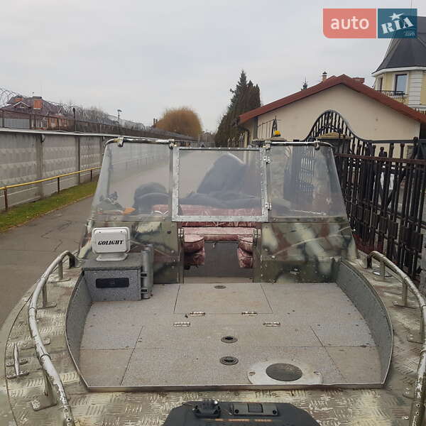 Катер Прогресс 4 1983 в Киеве