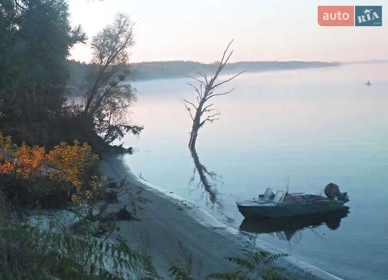 Човен Прогресс 4 1974 в Броварах