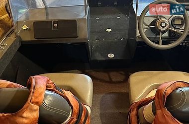 Катер Прогресс 4M 1985 в Запоріжжі