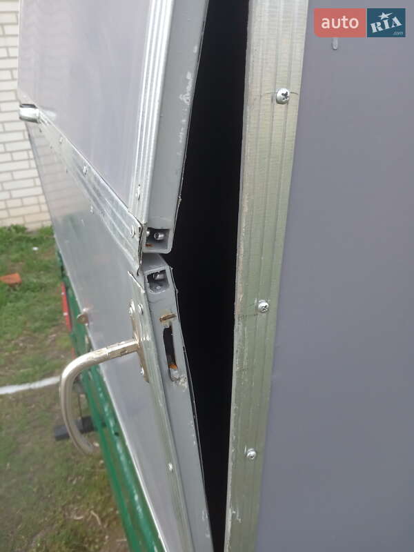 Легковий причіп ПТС Фермер 2007 в Умані