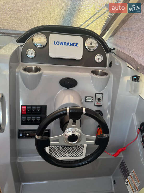 Катер Quicksilver Activ 2013 в Києві фото 27 Катер Quicksilver Activ 2013 в Києві