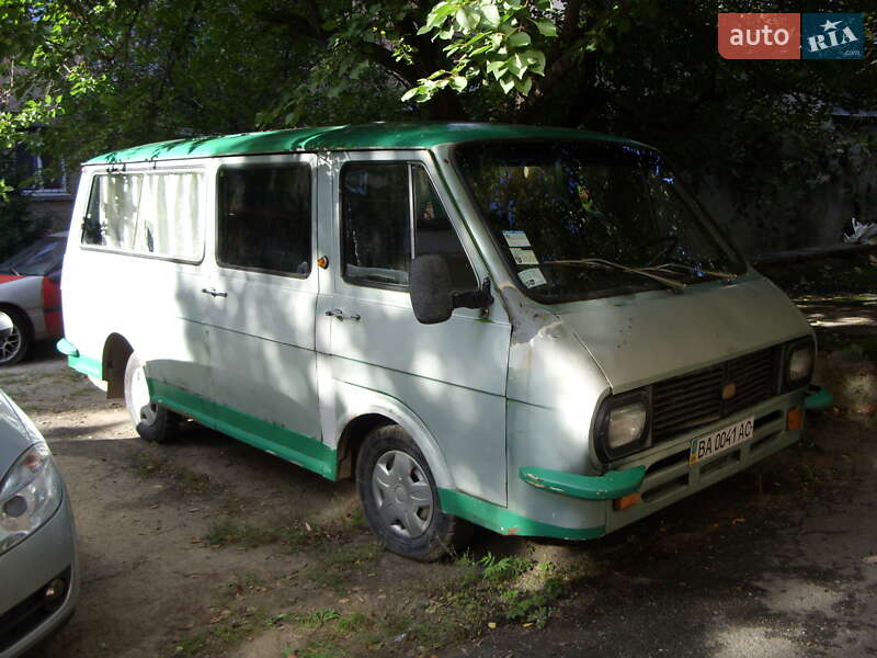 Микроавтобус РАФ 2203 1985 в 