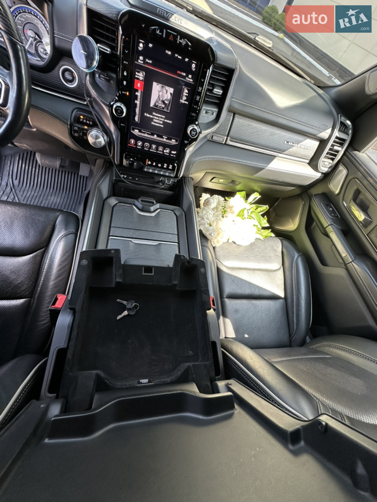 2019 RAM 1500 - мініатюра 31
