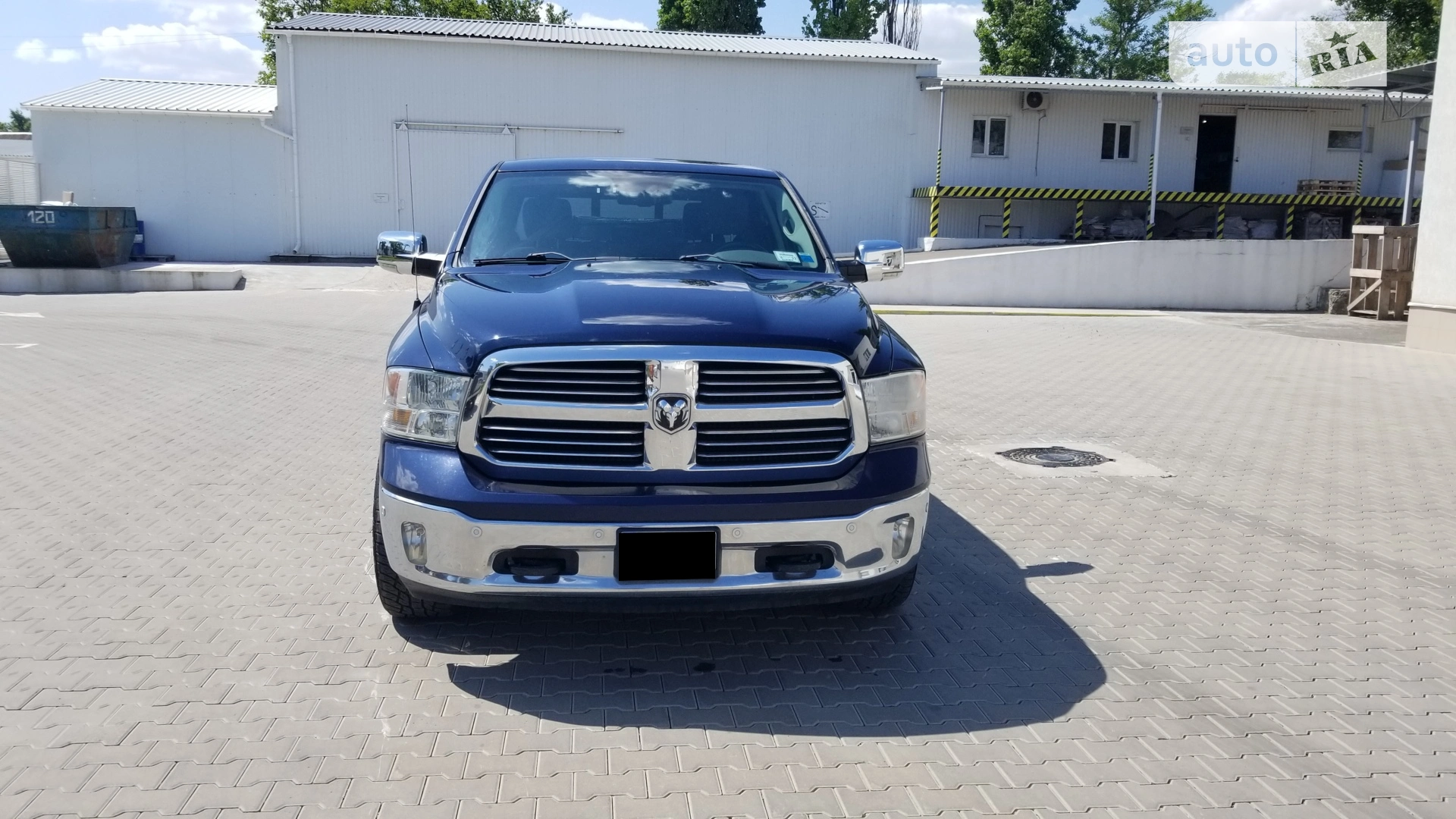 2015 RAM 1500 - фото 1