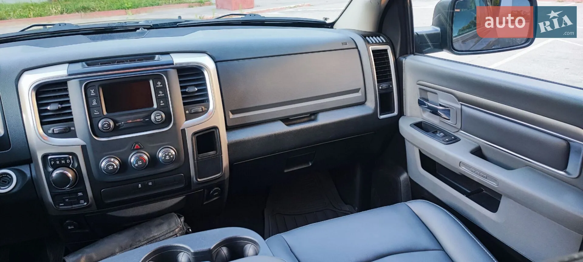2019 RAM 1500 - мініатюра 32