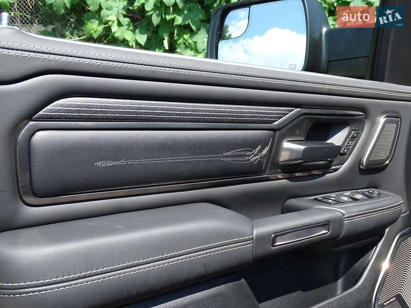 Пикап Ram 1500 2022 в Черновцах