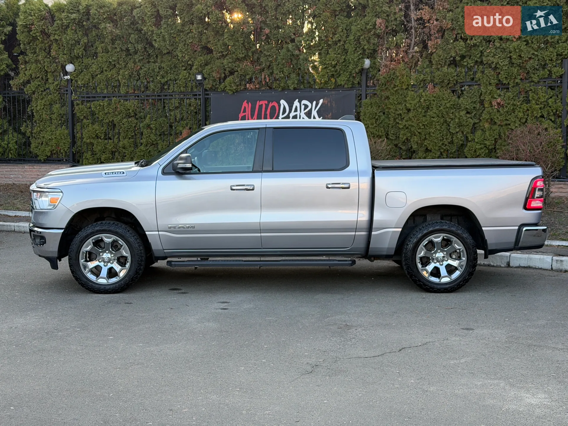2019 RAM 1500 - мініатюра 8