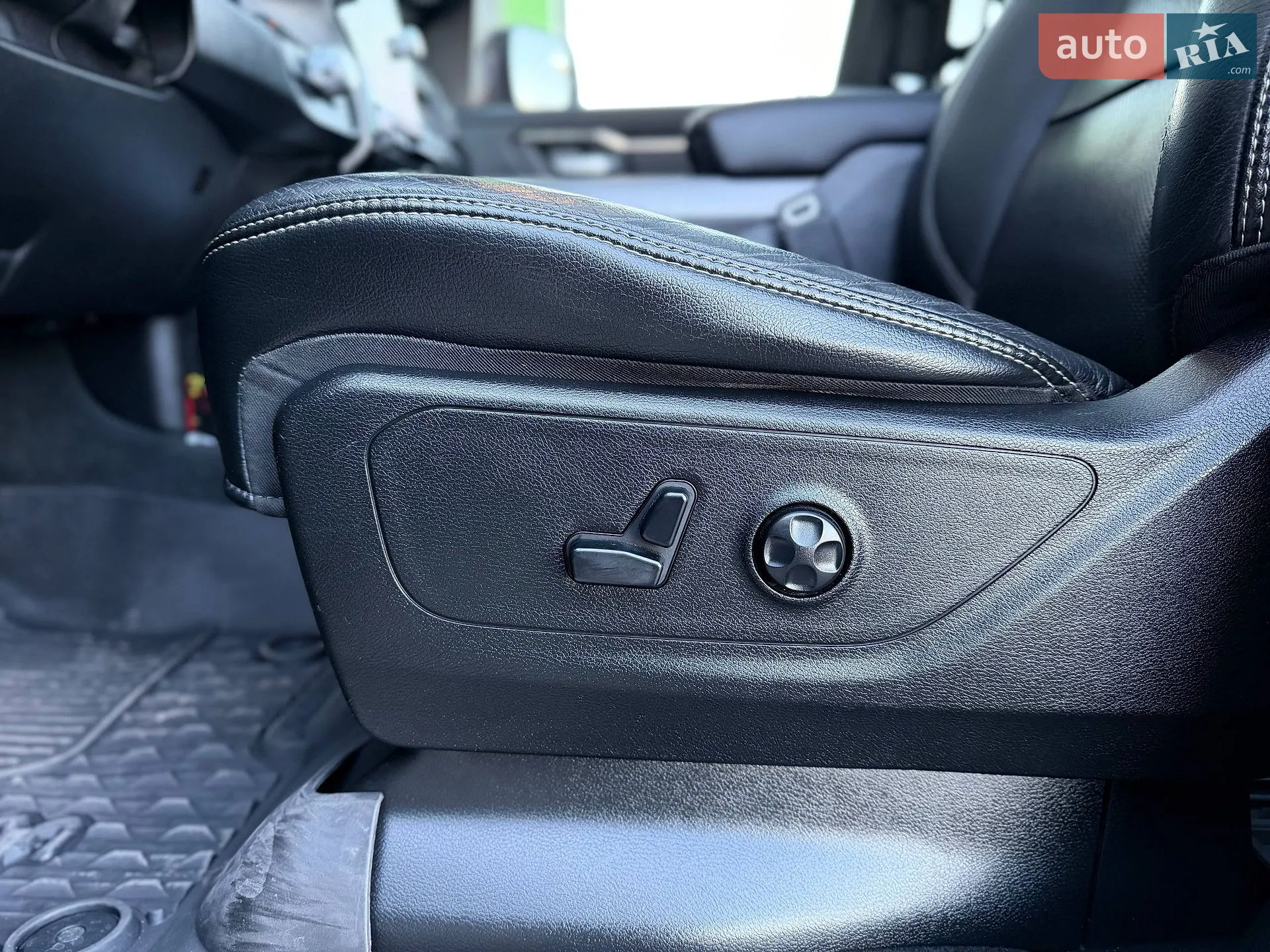 2019 RAM 1500 - мініатюра 47