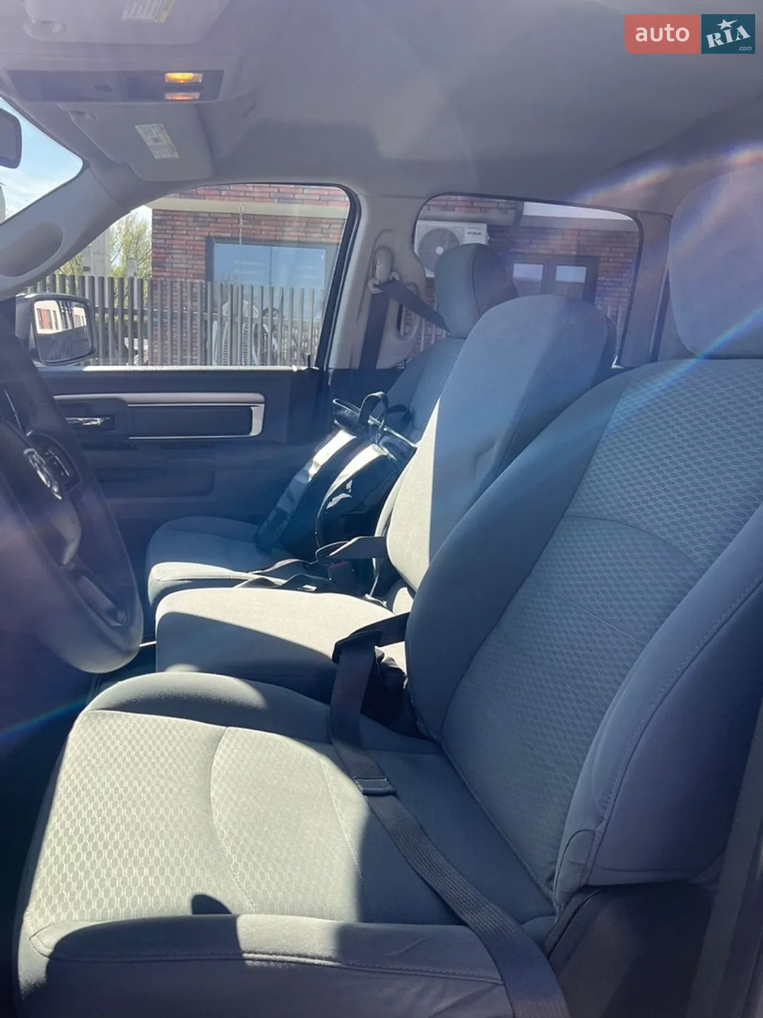 2019 RAM 1500 - мініатюра 18