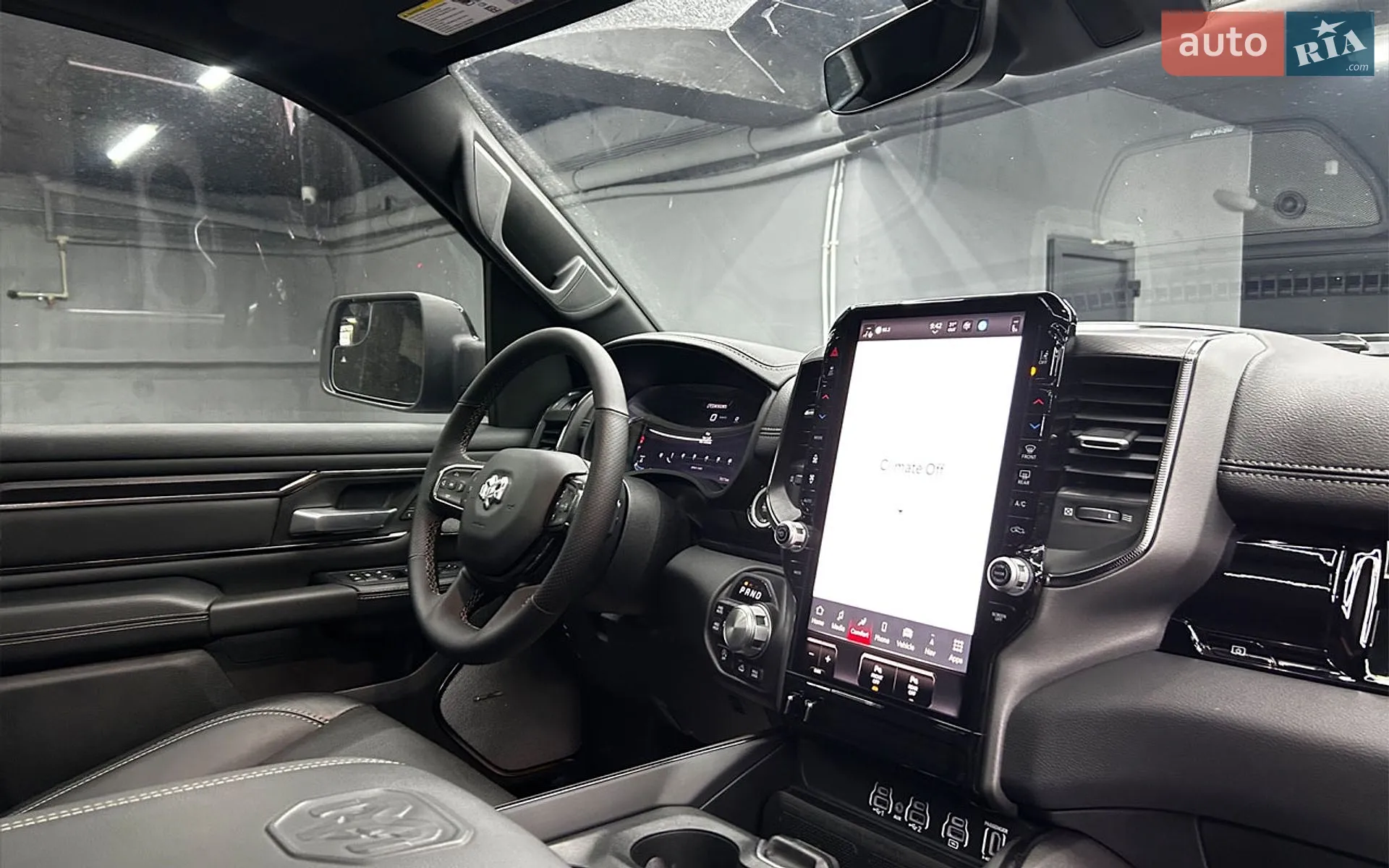 2024 RAM 1500 - мініатюра 26