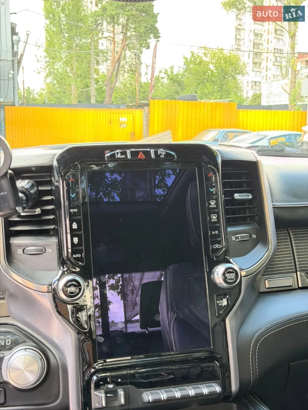 2019 RAM 1500 - мініатюра 29