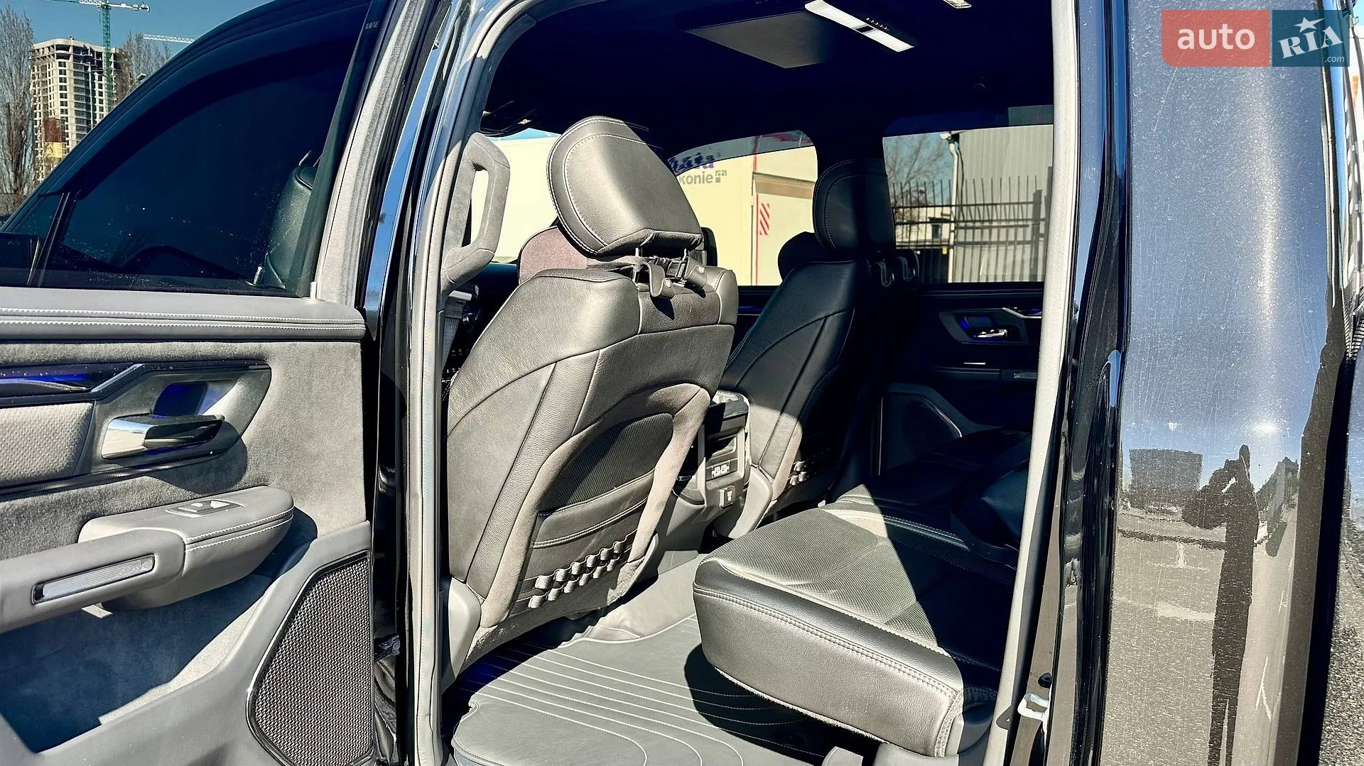 2023 RAM 1500 - мініатюра 38
