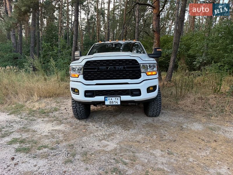 Пікап Ram 2500 2024 в Києві