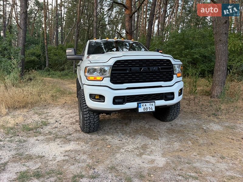 Пікап Ram 2500 2024 в Києві