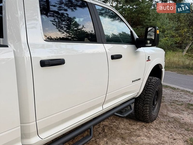 Пікап Ram 2500 2024 в Києві