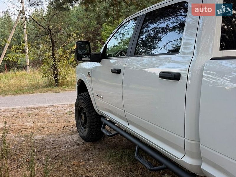Пікап Ram 2500 2024 в Києві