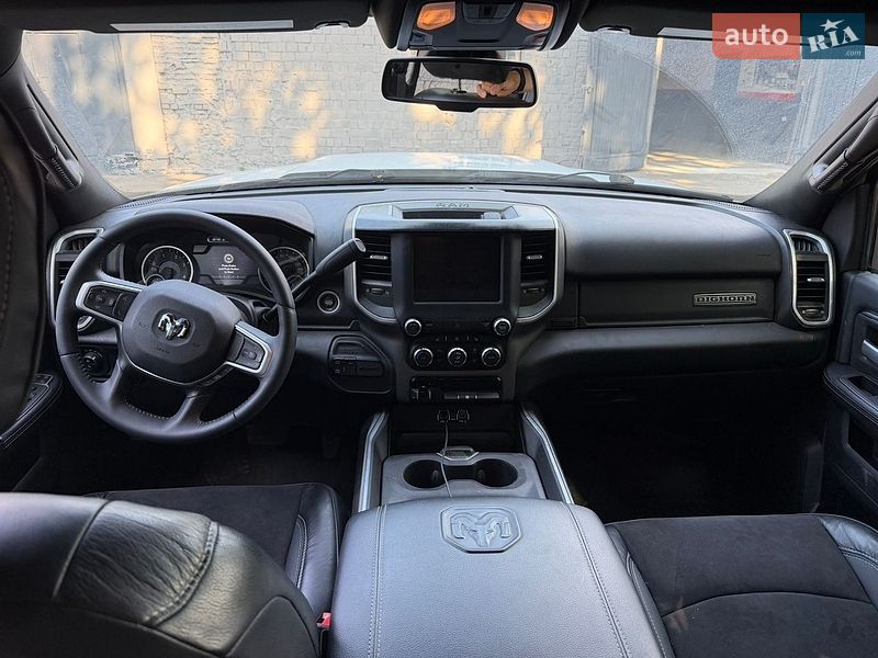 Пікап Ram 2500 2024 в Києві