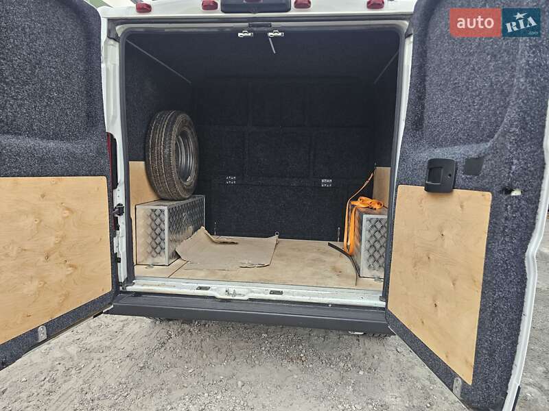 Вантажопасажирський фургон Ram Promaster 2020 в Підгородному фото 10 Вантажопасажирський фургон Ram Promaster 2020 в Підгородному