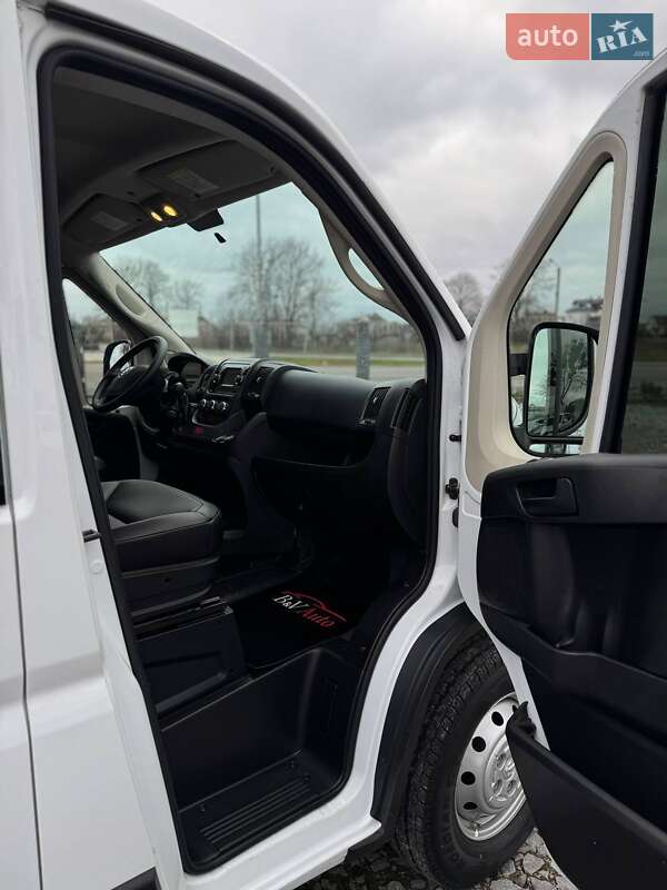 Вантажопасажирський фургон Ram Promaster 2020 в Бродах фото 16 Вантажопасажирський фургон Ram Promaster 2020 в Бродах