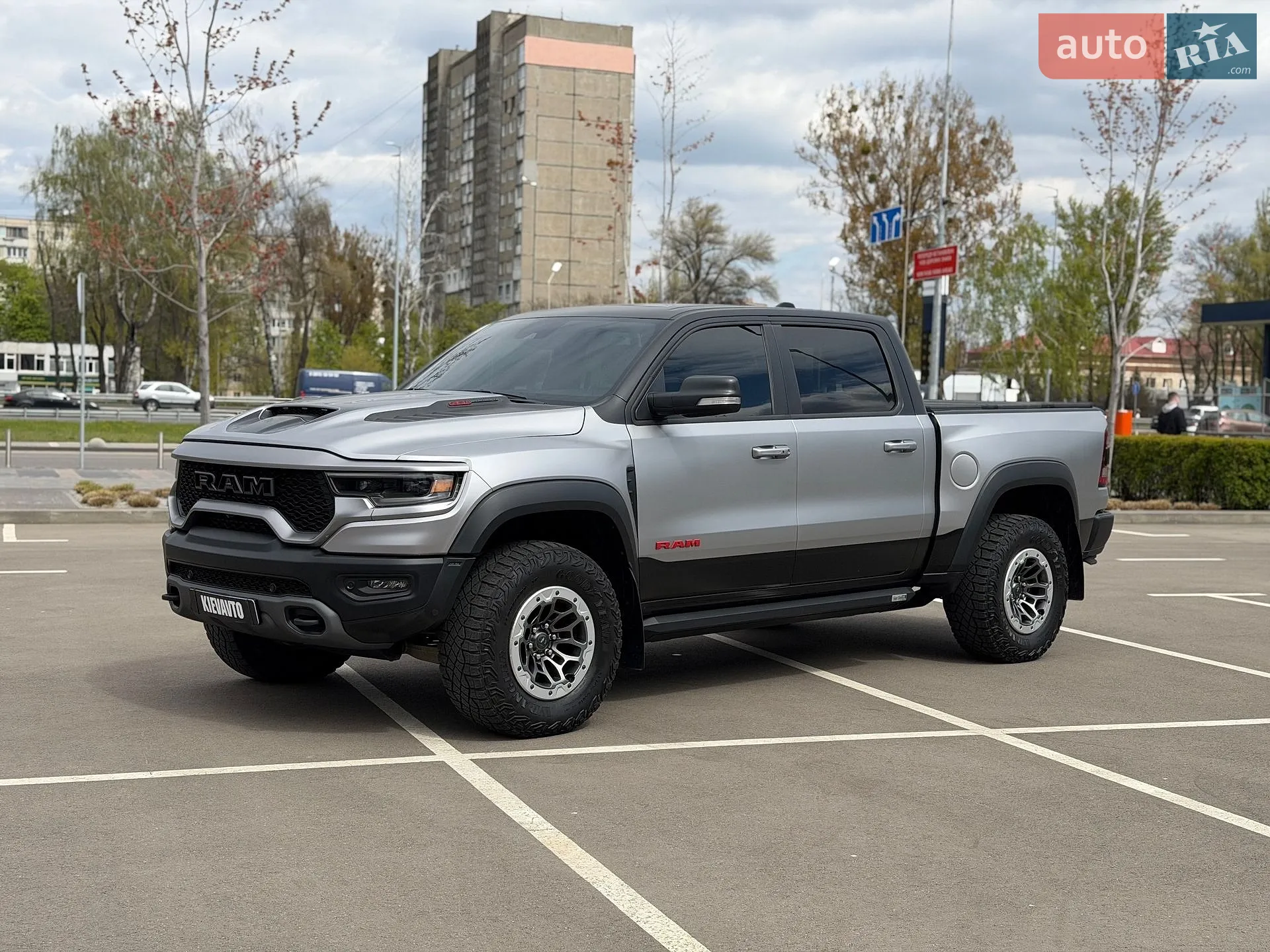 2021 RAM 1500 - фото 1