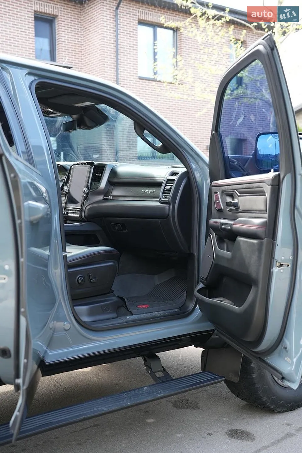 2022 RAM 1500 - мініатюра 15