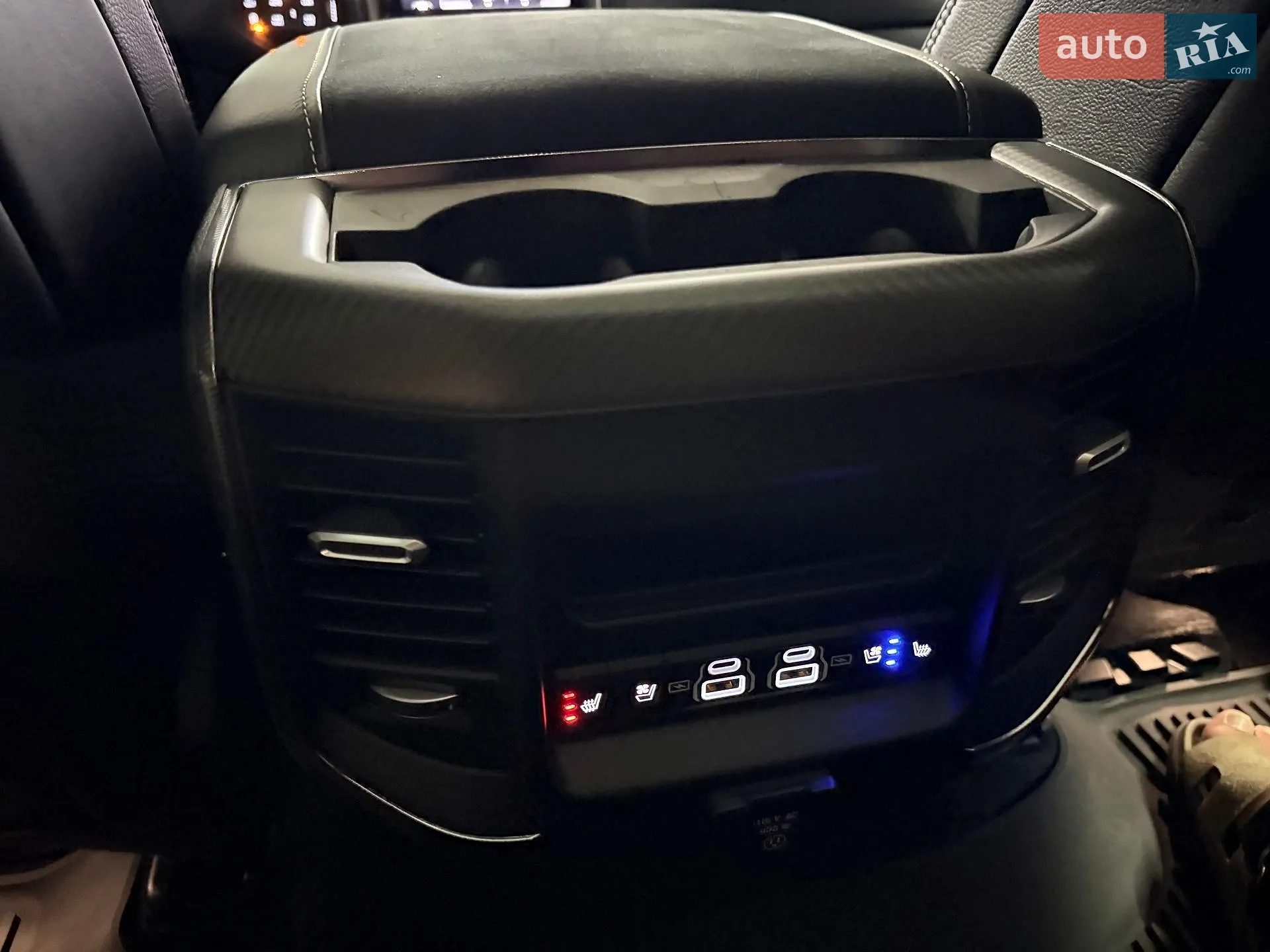 2024 RAM 1500 - мініатюра 75