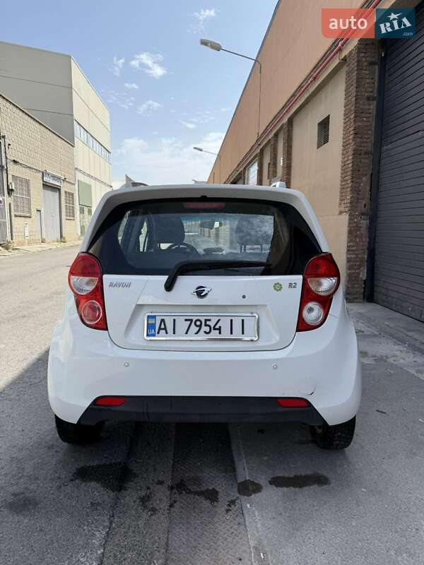 Хетчбек Ravon R2 2017 в Вишгороді