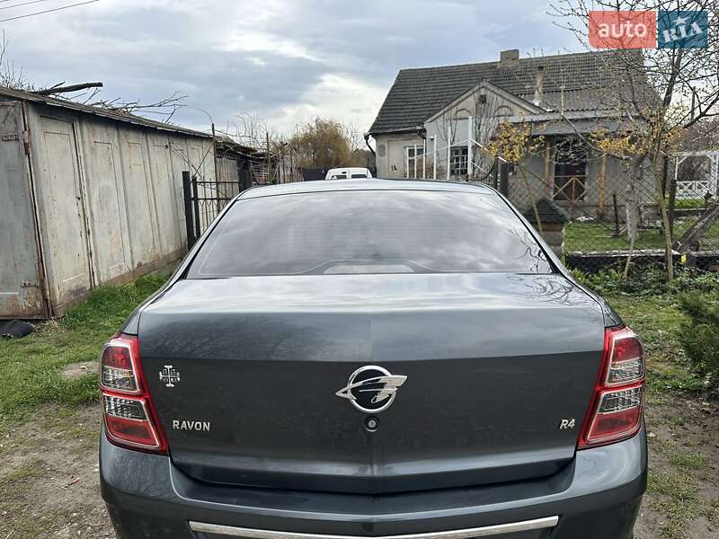 Седан Ravon R4 2019 в Кременце