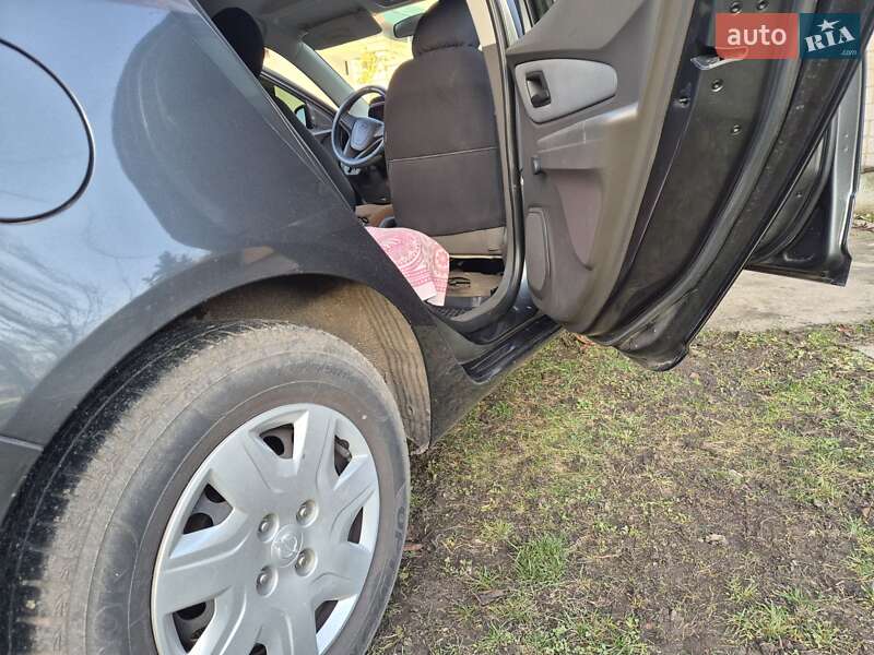 Седан Ravon R4 2017 в Дніпрі