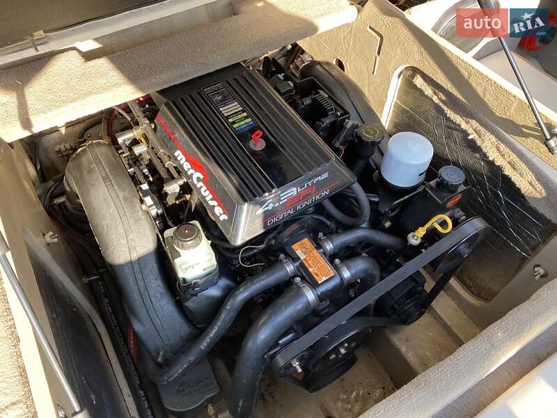 Катер Regal 2150 2001 в Киеве