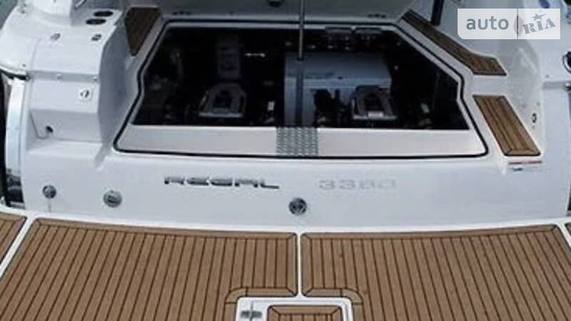 Моторная яхта Regal 3360 2009 в Днепре фото 7 Моторная яхта Regal 3360 2009 в Днепре