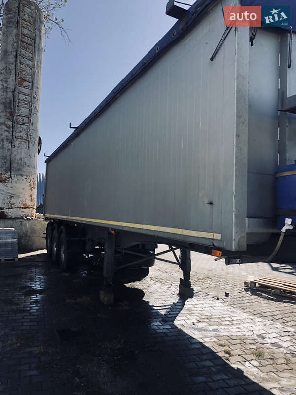 Зерновоз - напівпричіп Reisch KHKS 1999 в Сараті