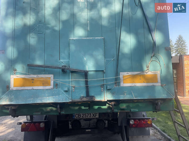 Самоскид напівпричіп Reisch RHKS-35 2004 в Бахмачі