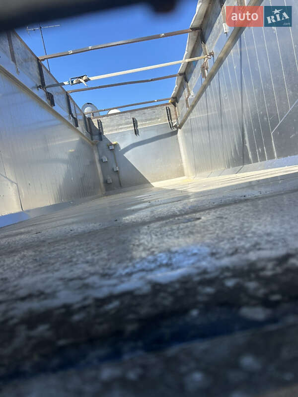 Самоскид напівпричіп Reisch RHKS-35 2006 в Чугуєві