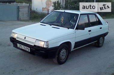 Хэтчбек Renault 11 1991 в Ровно