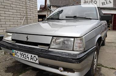 Хэтчбек Renault 11 1988 в Нововолынске