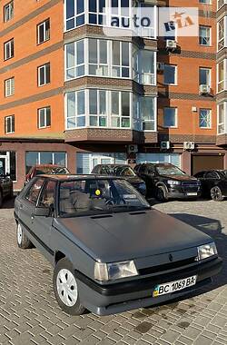Хэтчбек Renault 11 1987 в Львове