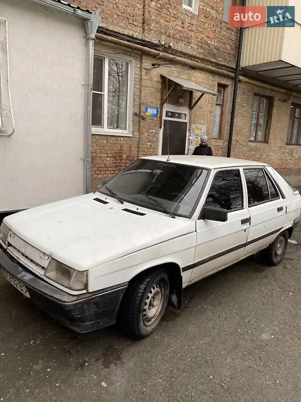 Renault 11
