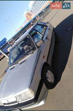 Хэтчбек Renault 11 1987 в 