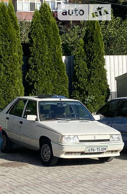 Хэтчбек Renault 11 1989 в Каменец-Подольском