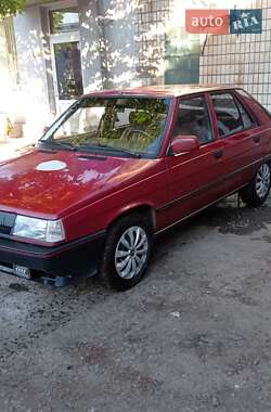Хэтчбек Renault 11 1987 в Кривом Роге