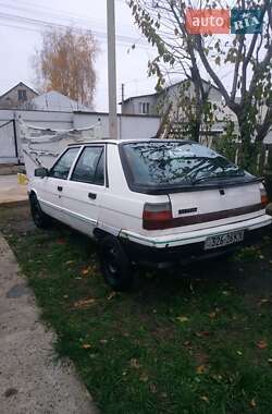 Хэтчбек Renault 11 1988 в Новом