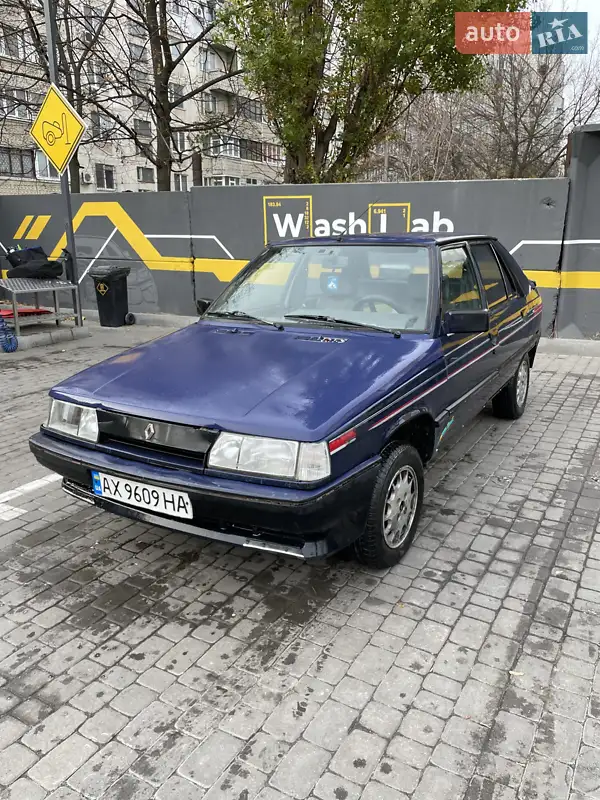 Renault 11