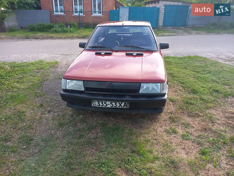 Renault 11