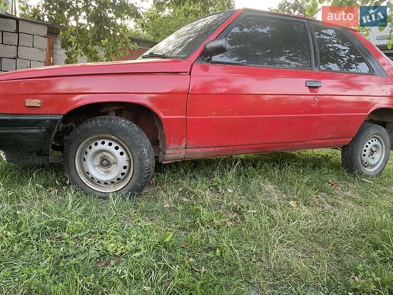 Хэтчбек Renault 11 1986 в Турийске