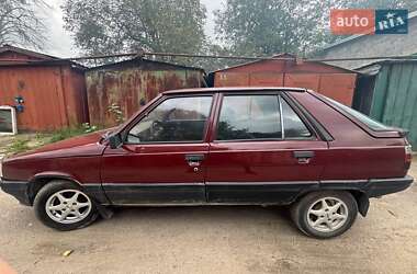 Хетчбек Renault 11 1986 в  фото 3 Хетчбек Renault 11 1986 в